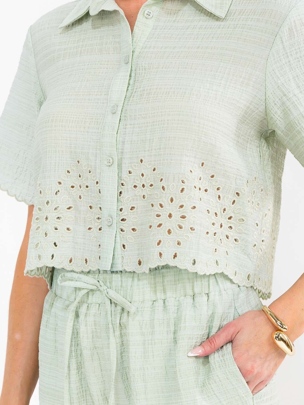 WOMEN'S SHORT SLEEVE TOP & MINI SHORTS EYELET DETAILED 2PC. SET