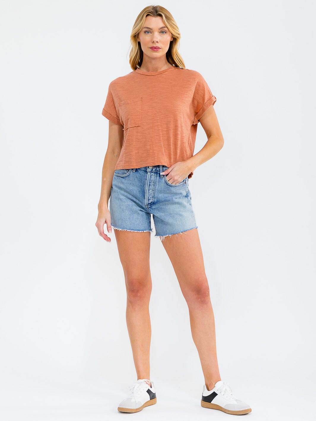 WOMEN'S SHORT SLEEVE FRONT POCKET BASIC TOP