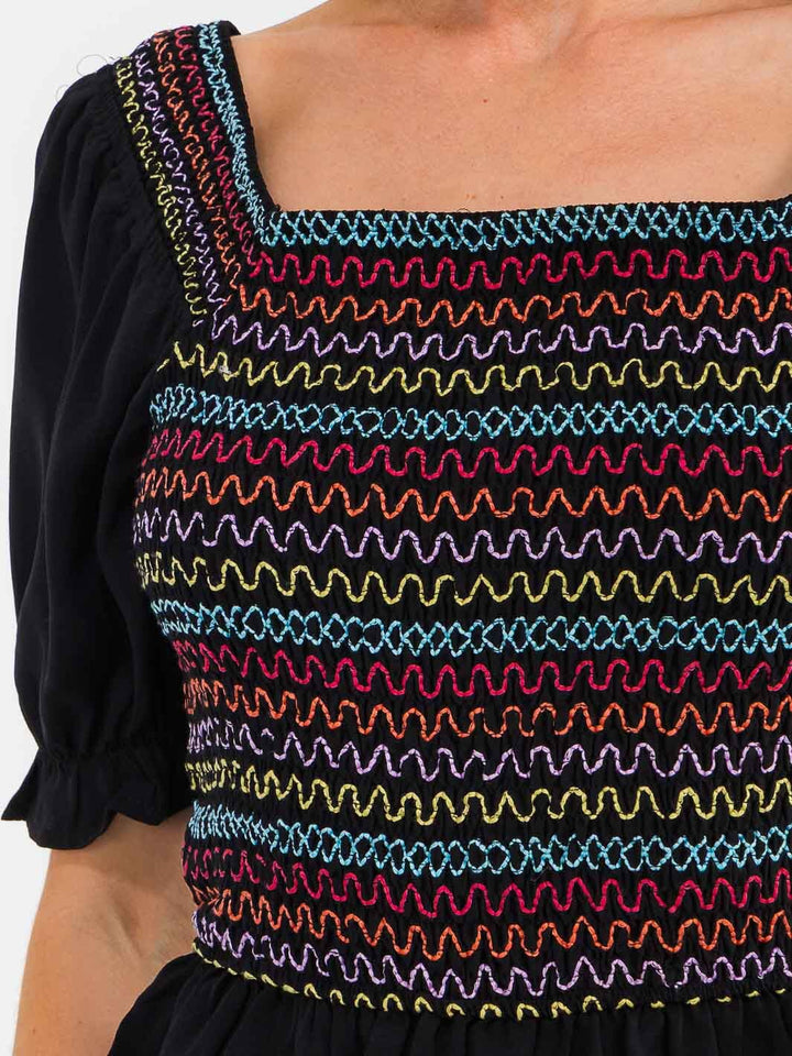 WOMEN'S SHORT PUFF SLEEVE SQUARE NECK SMOCK EMBROIDERY BLOUSE