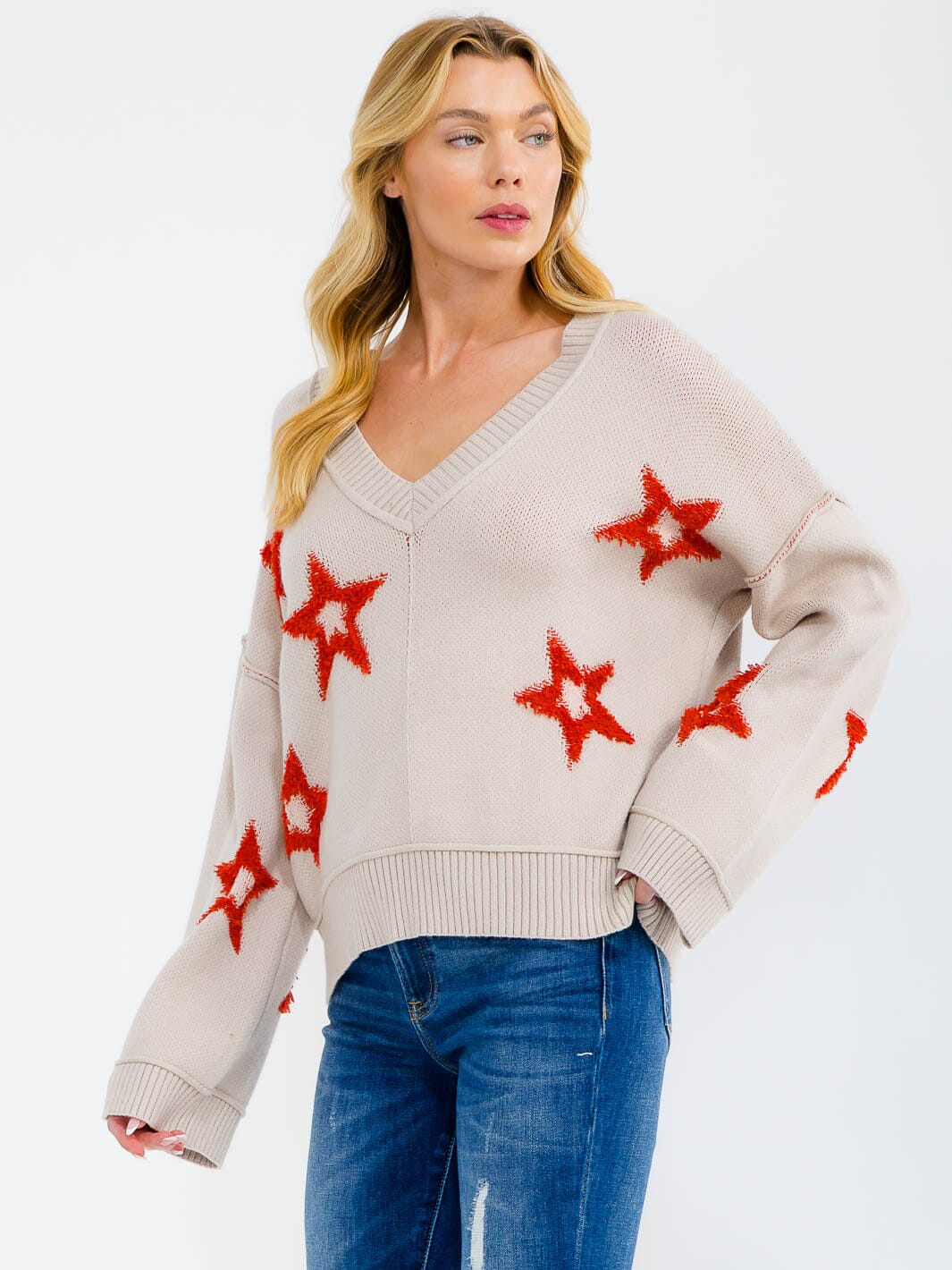 WOMEN'S LONG BELL SLEEVE V-NECK STARS PRINT PULLOVER SWEATER