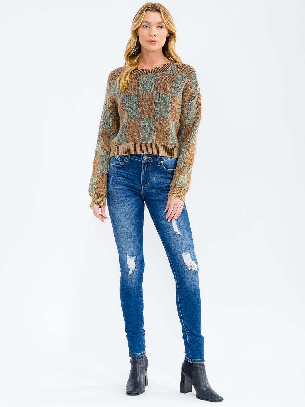 WOMEN'S LONG SLEEVE CHECKER PRINT PULLOVER SWEATER