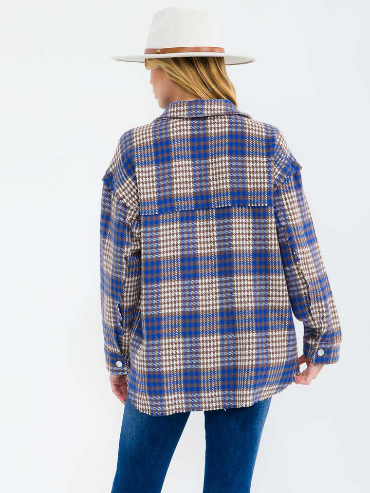 WOMEN'S LONG SLEEVE BUTTON CLOSURE FRONT POCKETS PLAID SHACKET
