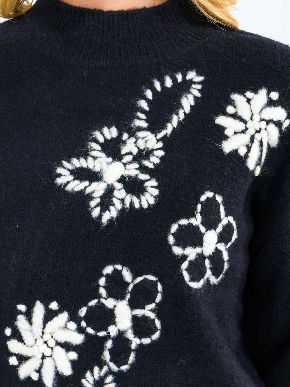 WOMEN'S LONG SLEEVE EMBROIDERY FLOWER PRINT PULLOVER SWEATER