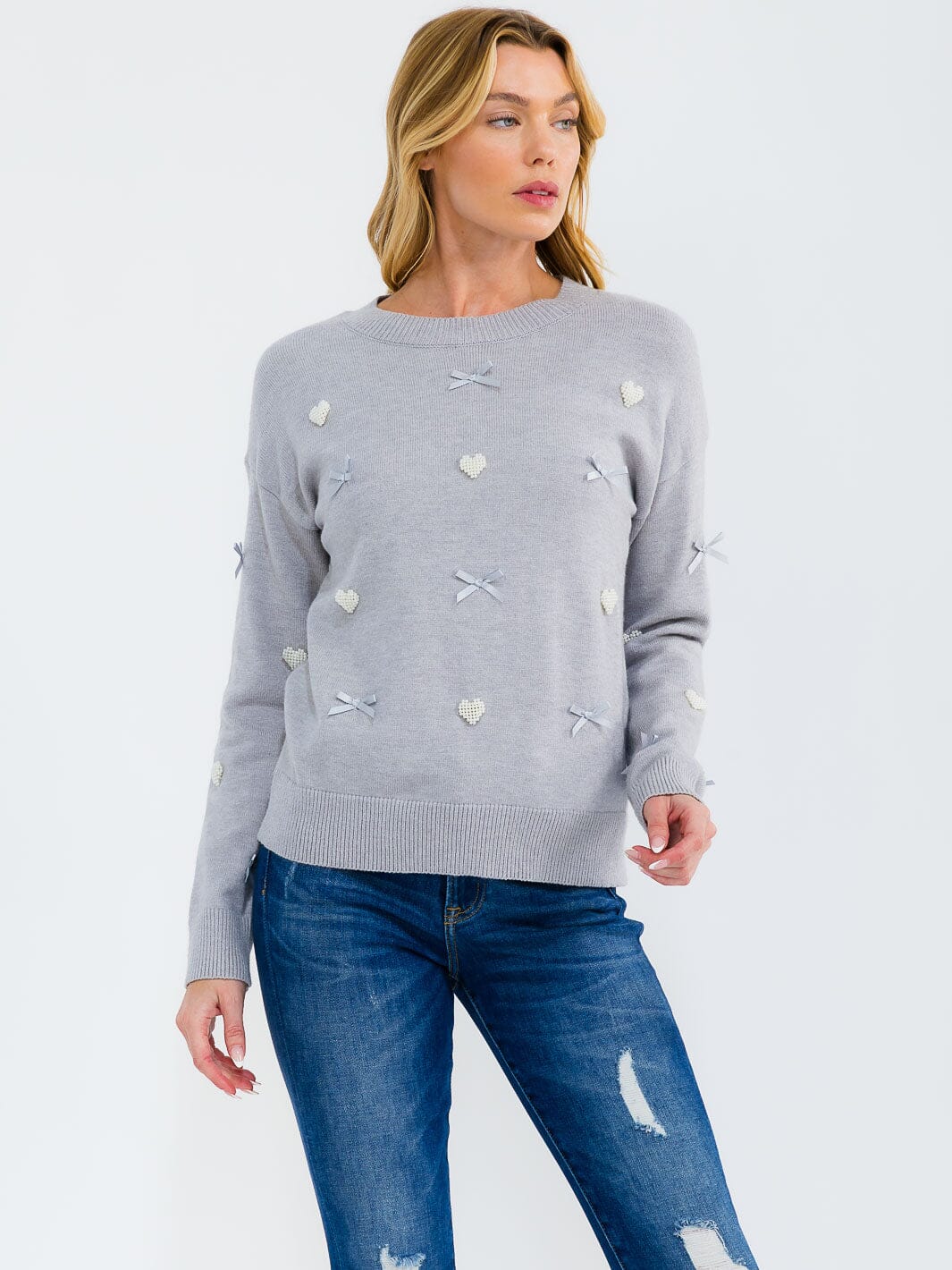 WOMEN'S LONG SLEEVE HEART & BOWS DETAILED PULLOVER SWEATER