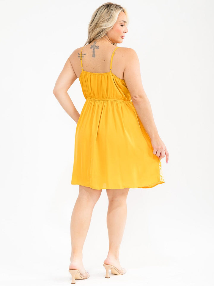 PLUS SIZE SLEEVELESS FLORAL EMBROIDERY MINI DRESS