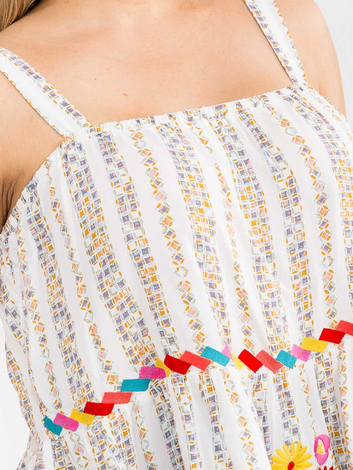 PLUS SIZE SLEEVELESS SQUARE NECK FLORAL EMBROIDERY TANK TOP