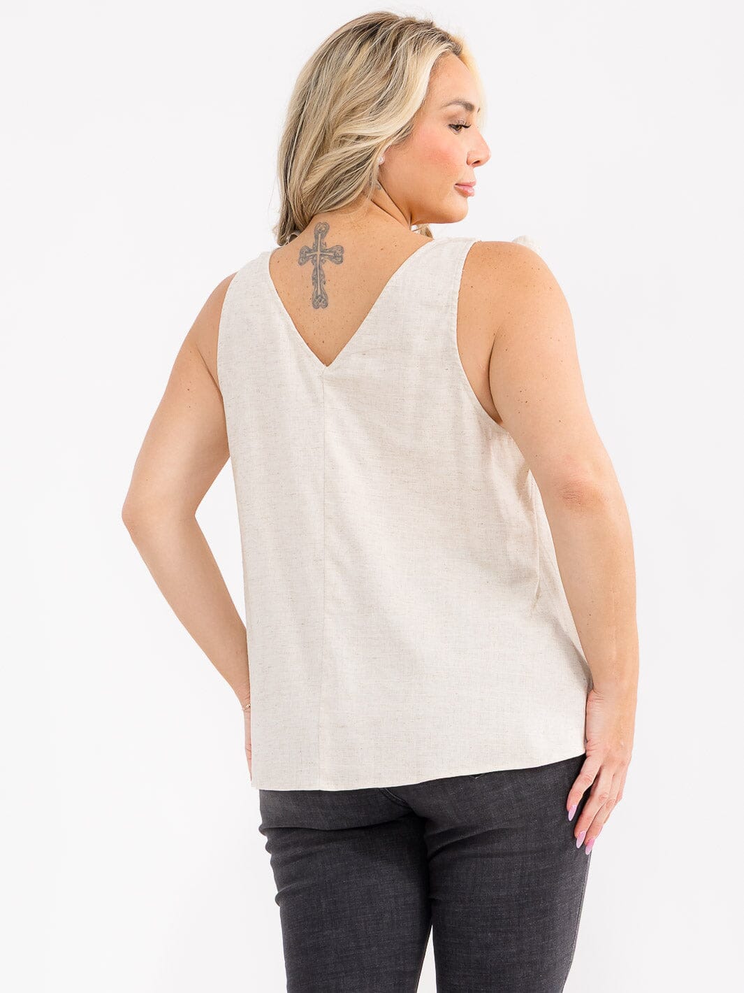 PLUS SIZE SLEEVELESS V-NECK FLORAL EMBROIDERY TANK TOP