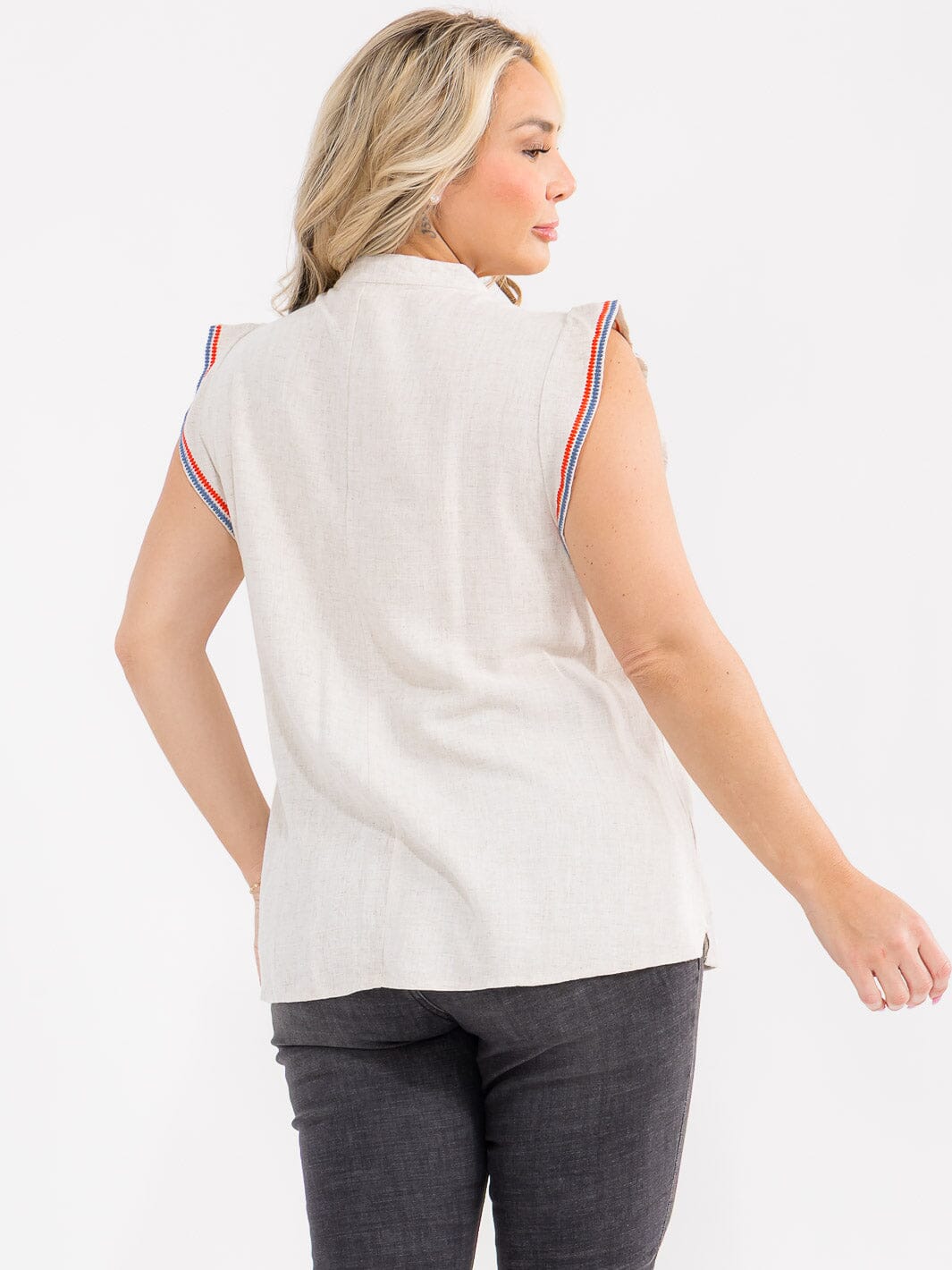 PLUS SIZE SLEEVELESS V-NECK EMBROIDERY MULTI PRINT BLOUSE