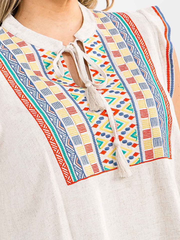 PLUS SIZE SLEEVELESS V-NECK EMBROIDERY MULTI PRINT BLOUSE