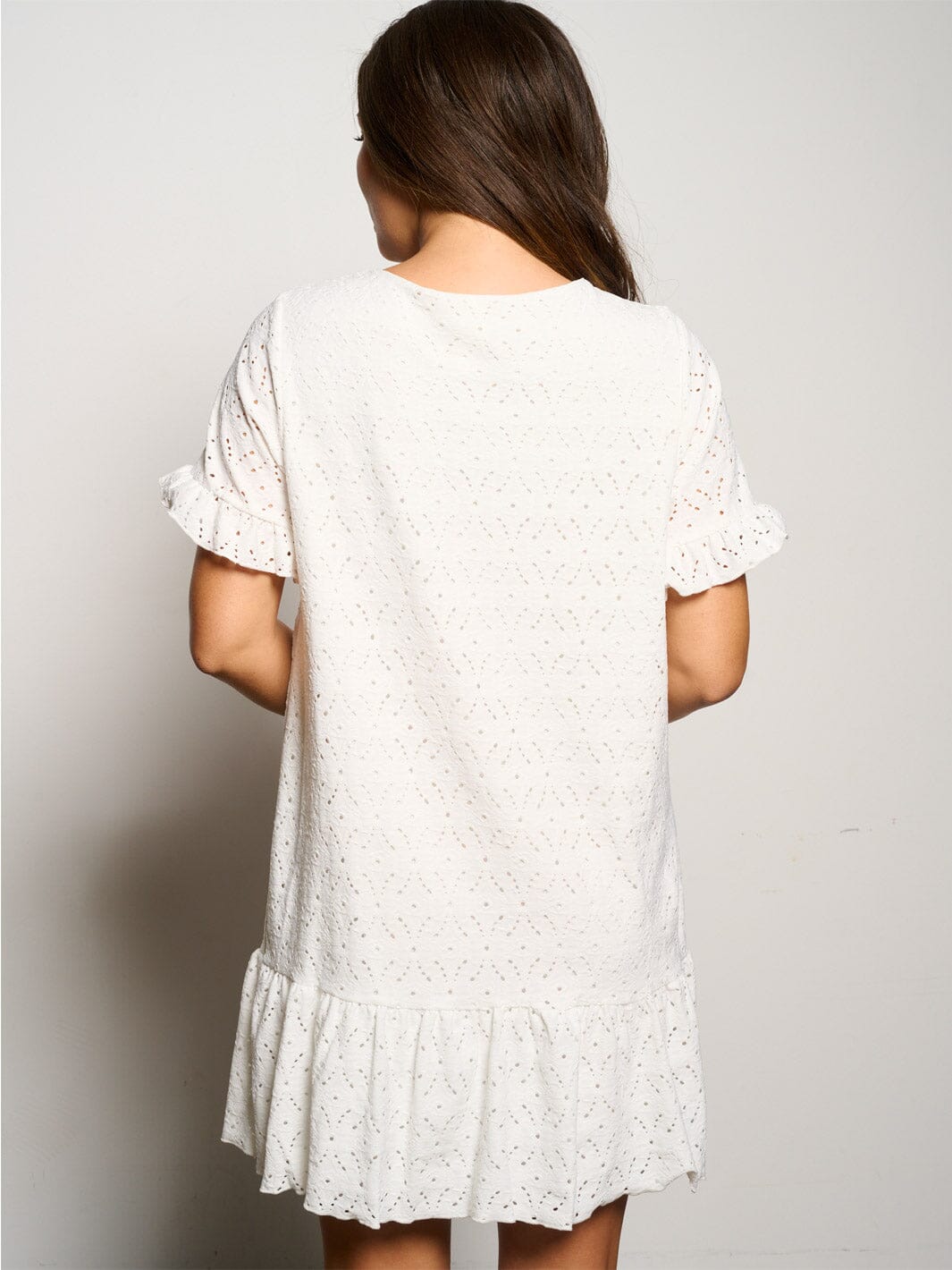 WOMEN'S SHORT SLEEVE RUFFLE BOTTOM HEM EYELET MINI DRESS
