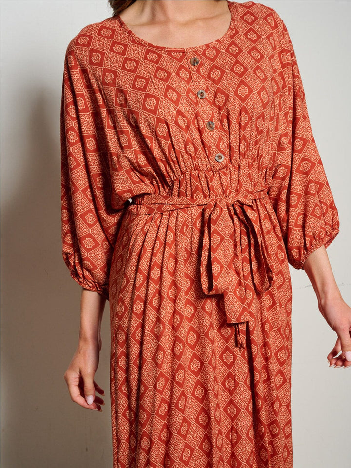 WOMEN'S 3/4 SLEEVES ELASTIC WAIST SELF TIE PRINTED MIDI DRESS