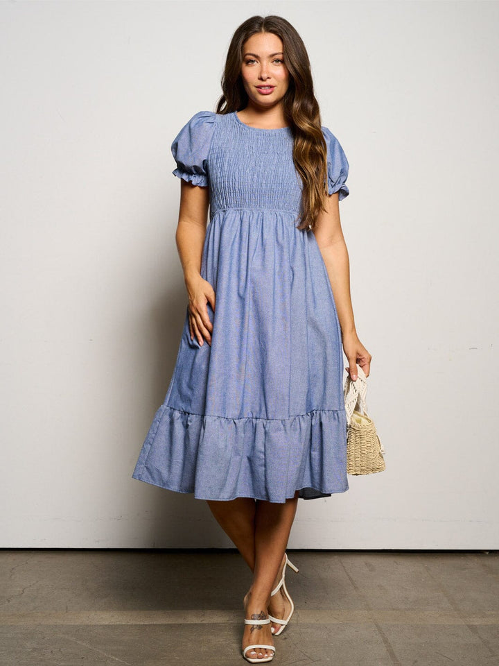 WOMEN'S SHORT SLEEVE ELASTIC WAIST POCKETS SMOCK MIDI DRESS