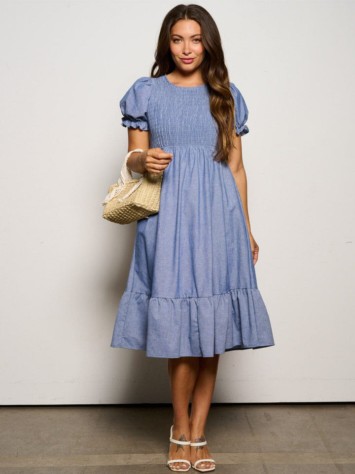 WOMEN'S SHORT SLEEVE ELASTIC WAIST POCKETS SMOCK MIDI DRESS