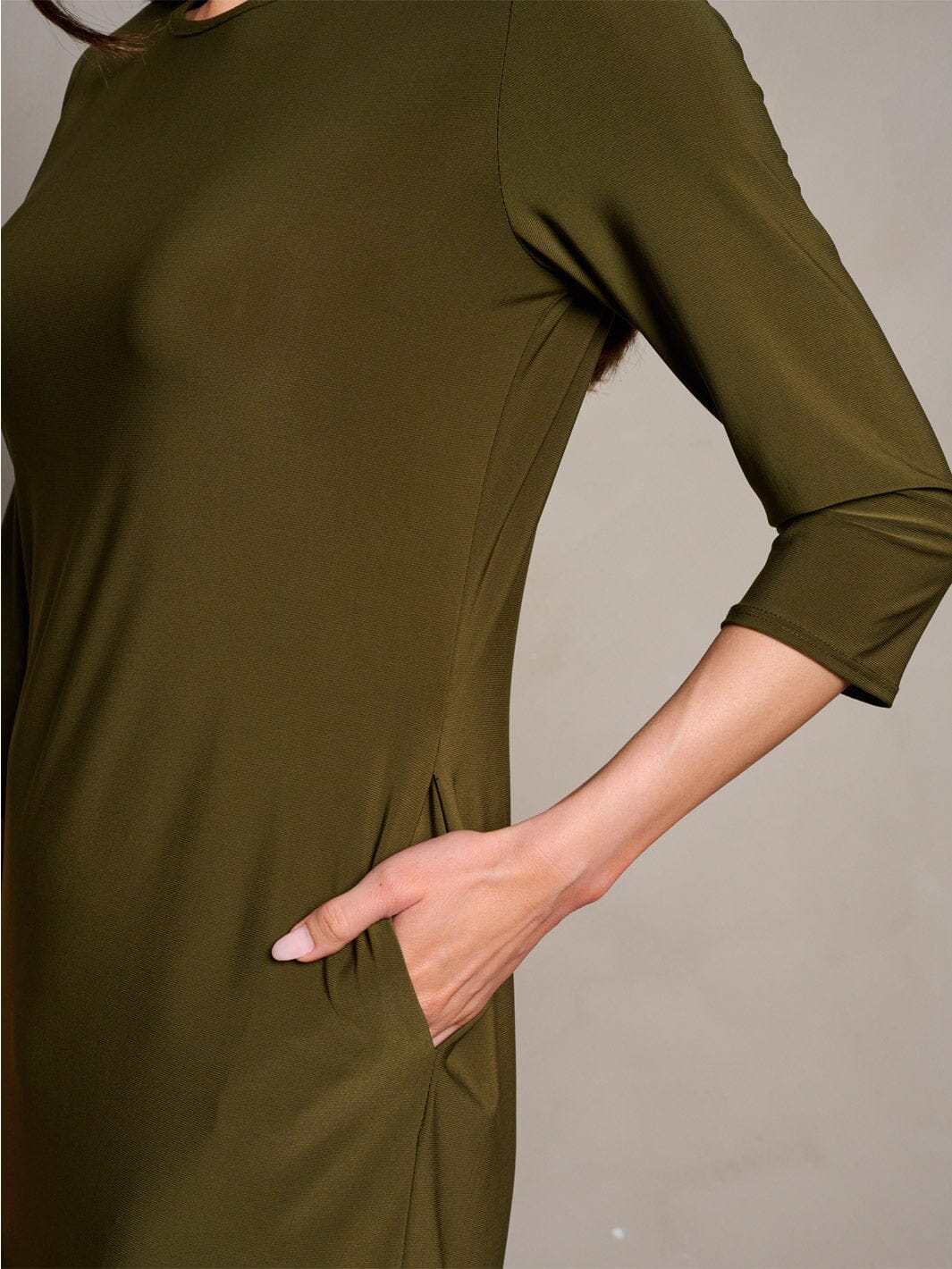WOMEN'S 3/4 SLEEVES POCKETS SOLID MIDI DRESS