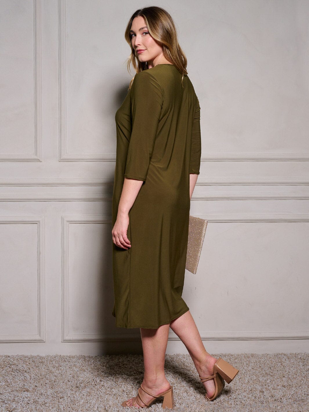 PLUS SIZE 3/4 SLEEVE POCKETS BODYCON SOLID MIDI DRESS