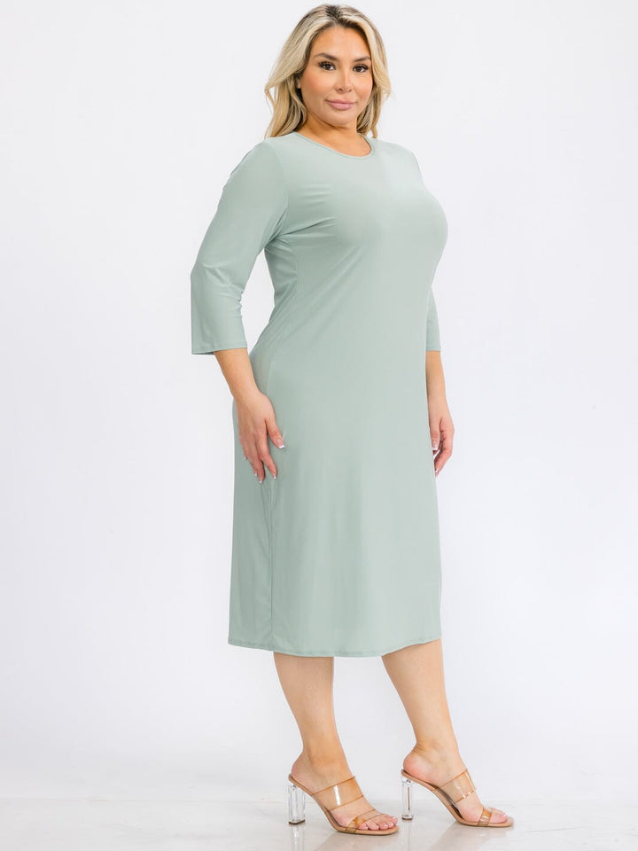 PLUS SIZE 3/4 SLEEVES SOLID MIDI DRESS