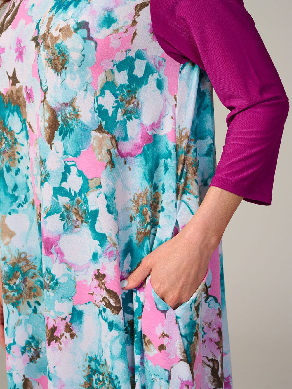 PLUS SIZE 3/4 SLEEVE FRONT POCKETS FLORAL HIGH-LOW MAXI DRESS