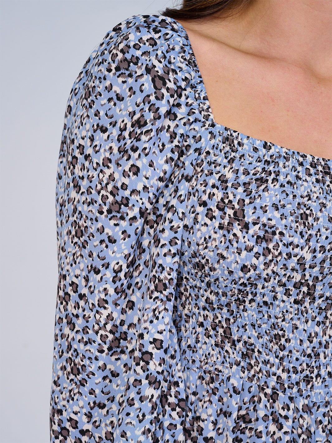 WOMEN'S LONG SLEEVE SQUARE NECK SMOCK ANIMAL PRINT WIDE LEG JUMPSUIT