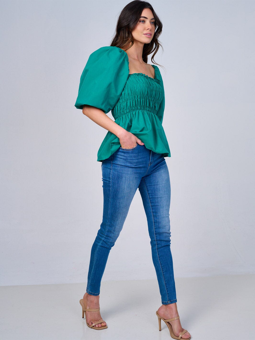 WOMEN'S SHORT PUFF SLEEVES SMOCK PEPLUM BLOUSE