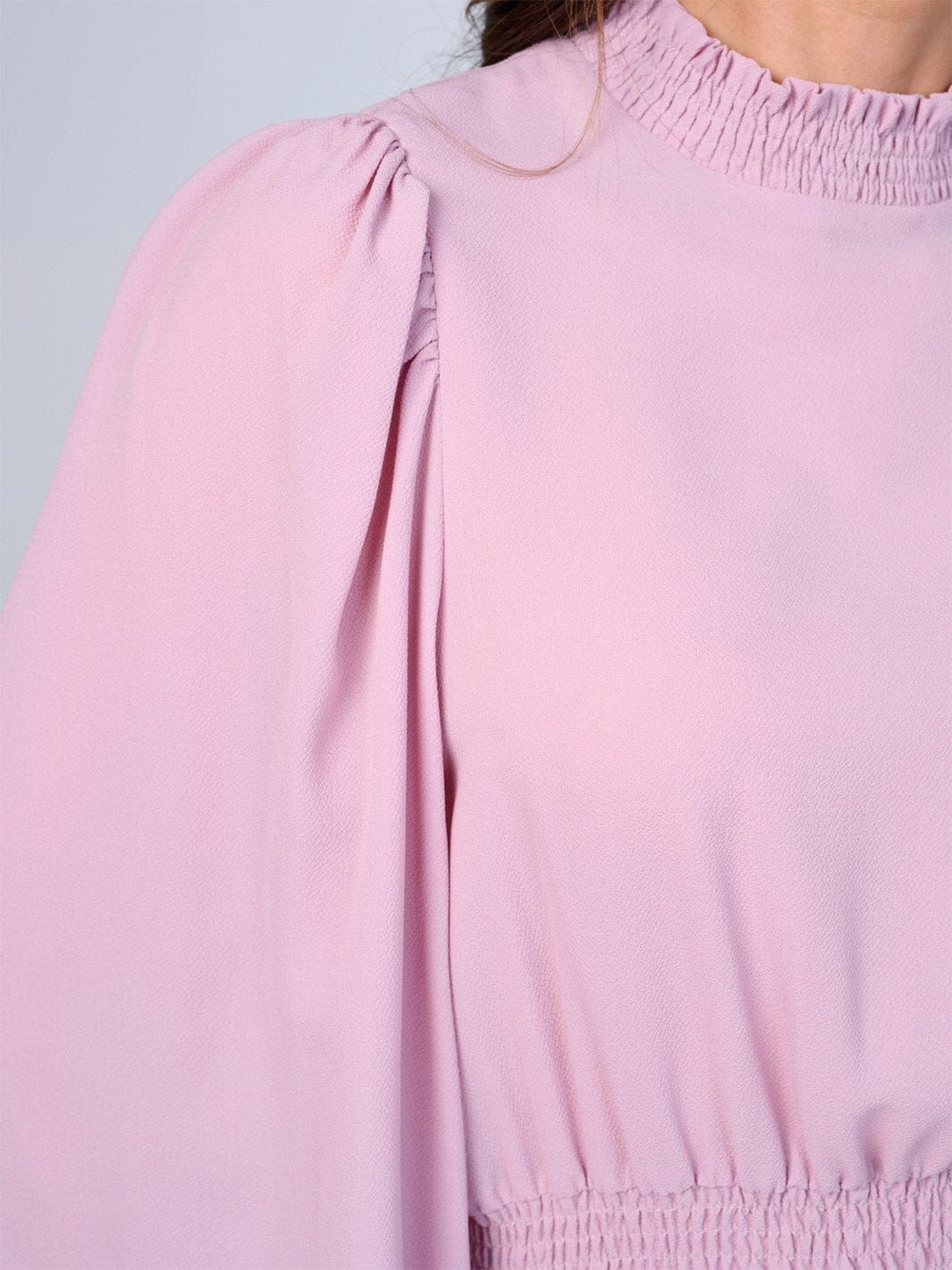 WOMEN'S LONG SLEEVES MOCK NECK SMOCK WAIST PEPLUM BLOUSE