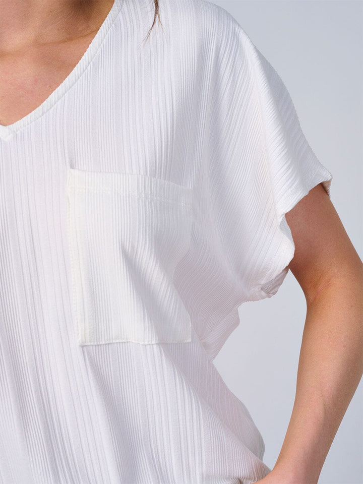 WOMEN'S SHORT SLEEVES V-NECK HIGH-LOW FRONT POCKET RIBBED BLOUSE