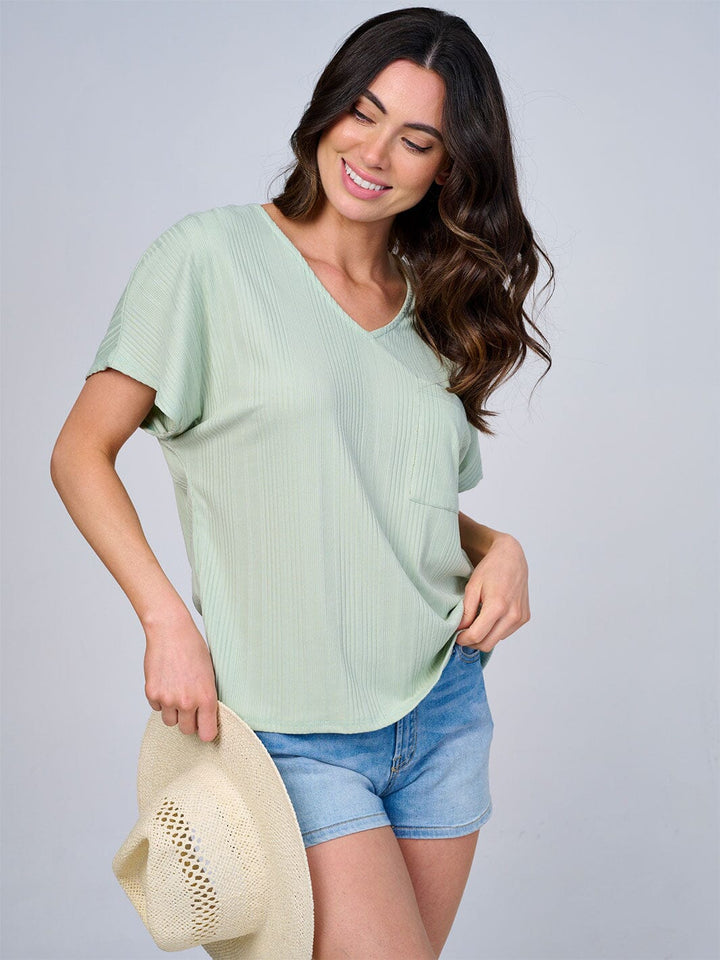 WOMEN'S SHORT SLEEVES V-NECK HIGH-LOW FRONT POCKET RIBBED BLOUSE