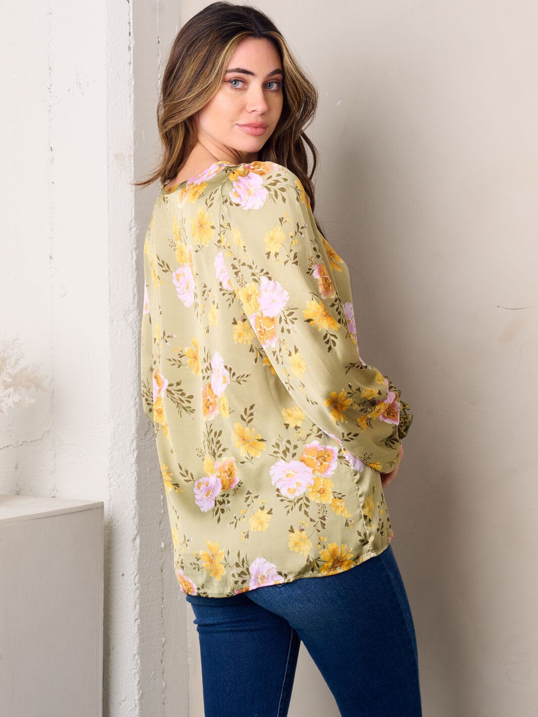 WOMEN'S LONG SLEEVE FLORAL SATIN TOP