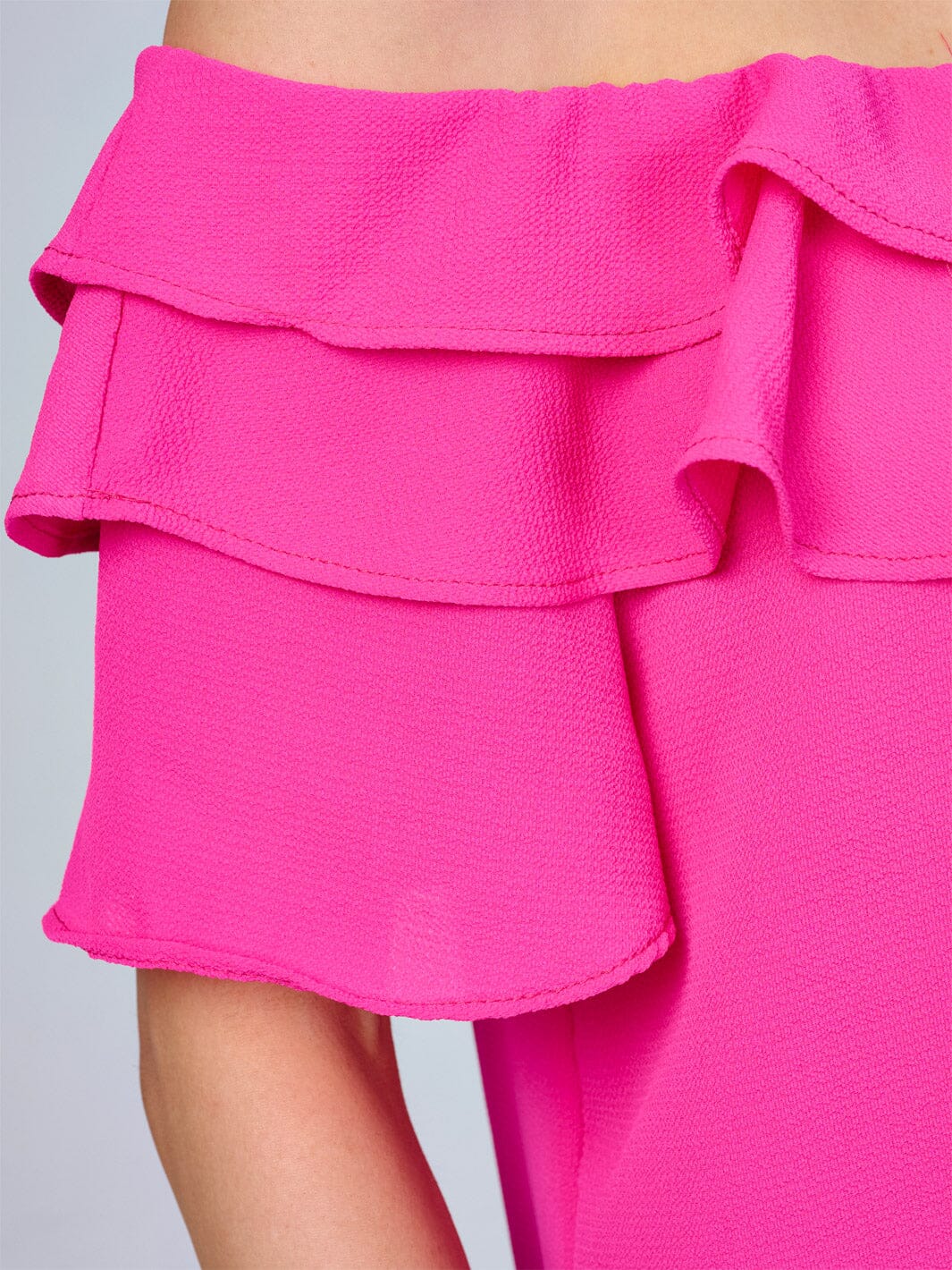 WOMEN'S SHORT SLEEVES RUFFLE BLOUSE