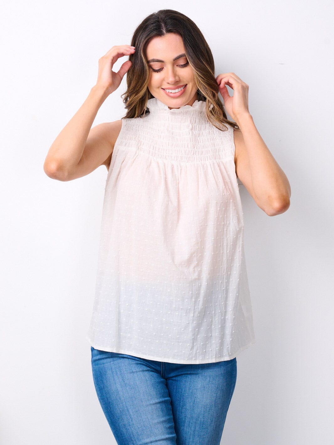 WOMEN'S SLEEVELESS MOCK NECK SWISS DETAILED TANK TOP