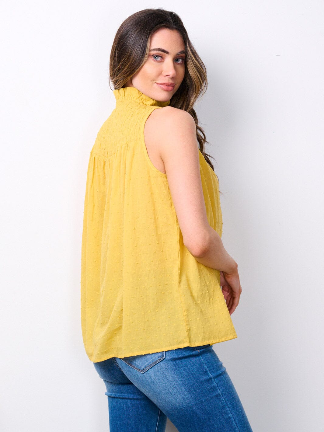 WOMEN'S SLEEVELESS MOCK NECK SWISS DETAILED TANK TOP