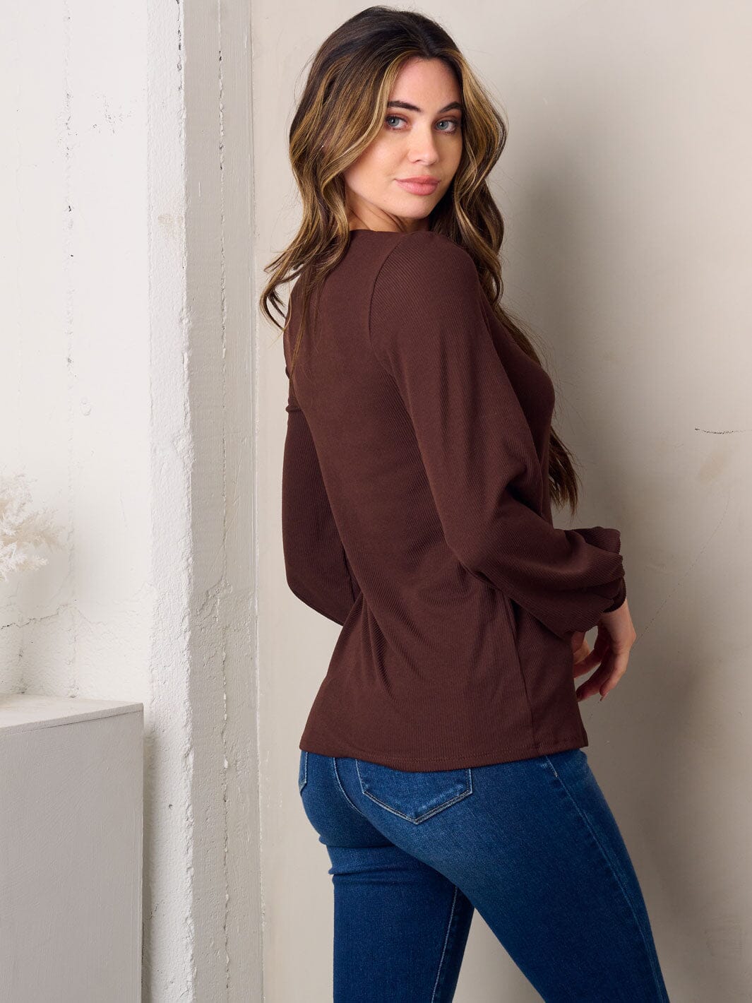 WOMEN'S LONG SLEEVE SQUARE NECK SOLID TOP