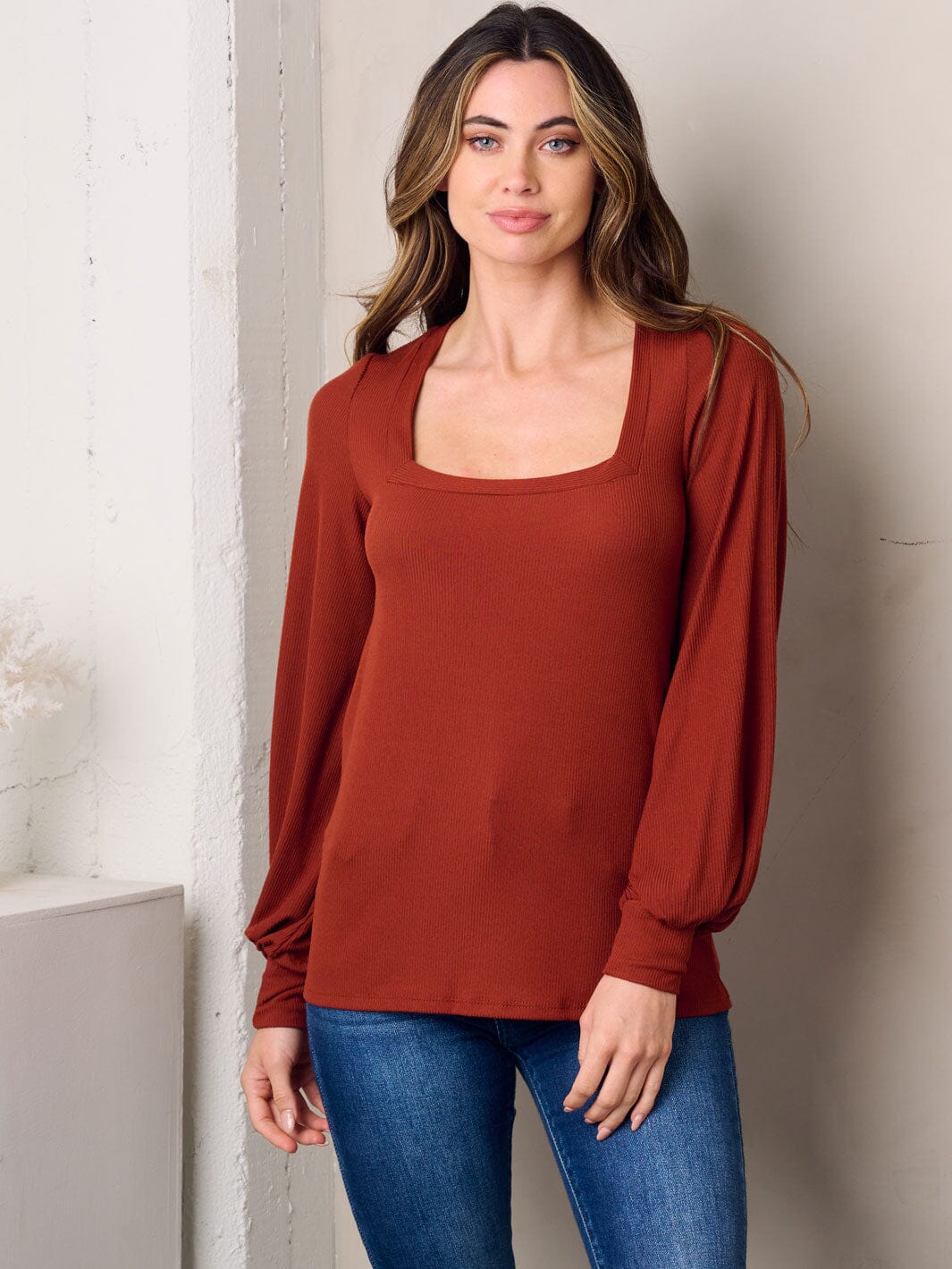 WOMEN'S LONG SLEEVE SQUARE NECK SOLID TOP