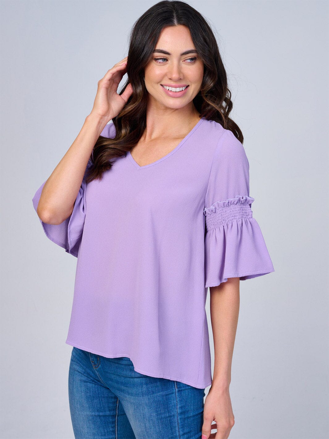 WOMEN'S SHORT RUFFLE SLEEVES V-NECK BLOUSE