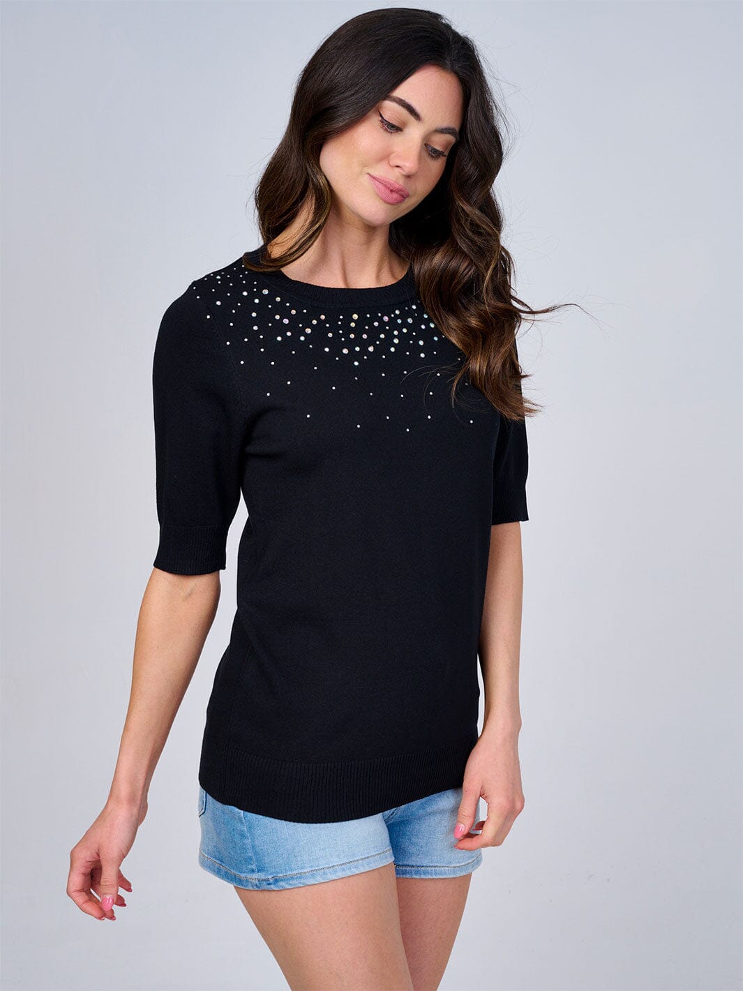 WOMEN'S SHORT SLEEVES STUDS DETAILED BLOUSE