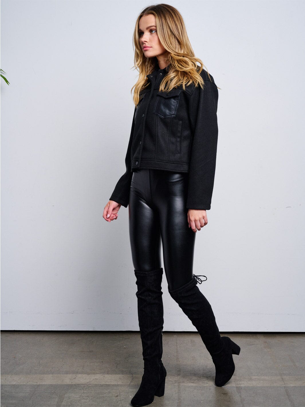 WOMEN'S LONG SLEEVE BUTTON UP PU PLEATHER DETAILED JACKET