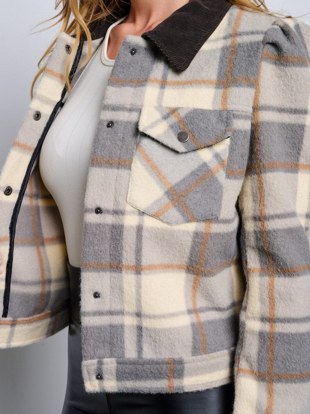 WOMEN'S LONG SLEEVE POCKETS BUTTON UP PLAID JACKET