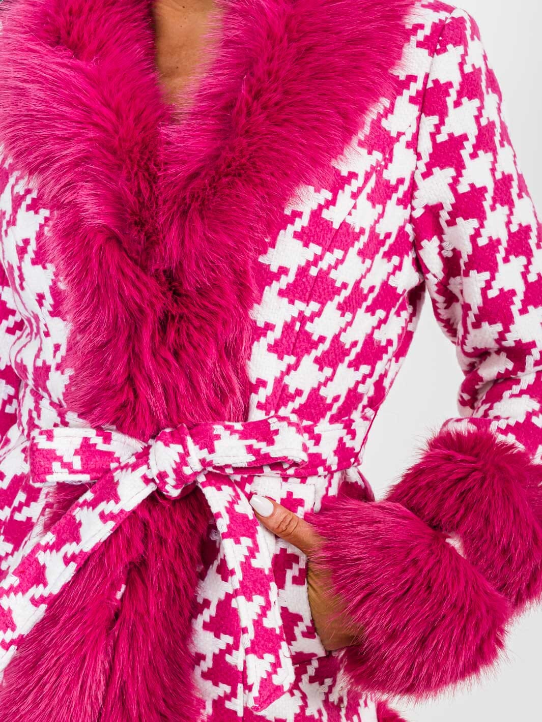 WOMEN'S LONG SLEEVE BUTTON CLOSURE FRONT POCKETS COLORBLOCK FAUX FUR COAT