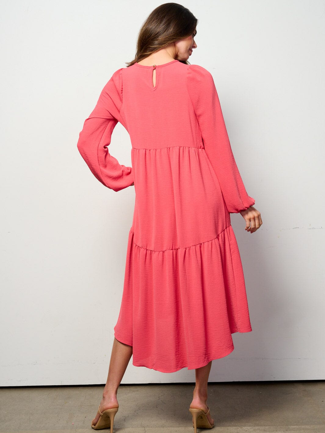 WOMEN'S LONG SLEEVE TIERED HIGH-LOW MIDI DRESS