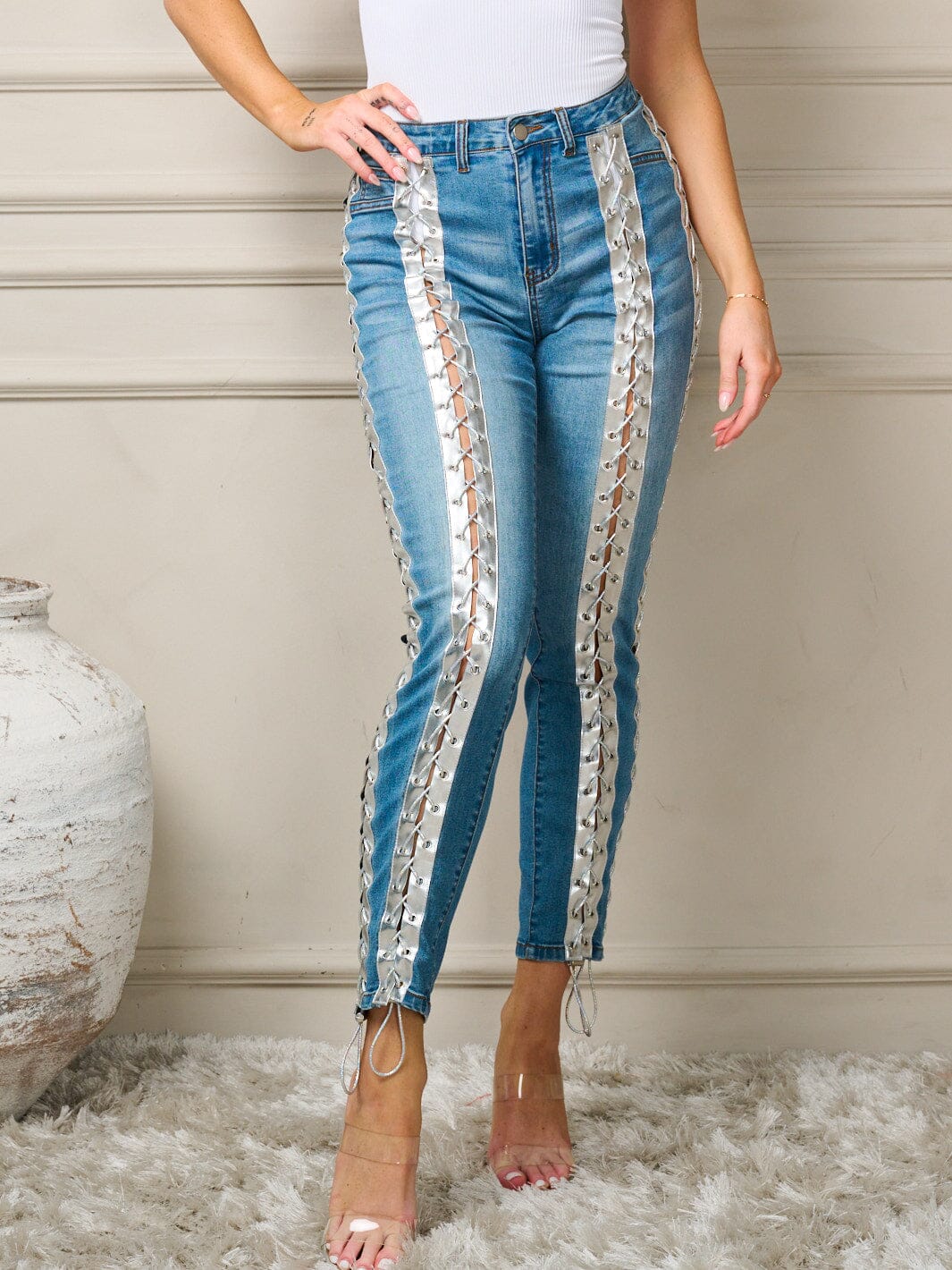 WOMEN'S BUTTON CLOSURE POCKETS SKINNY LACE UP DENIM JEANS