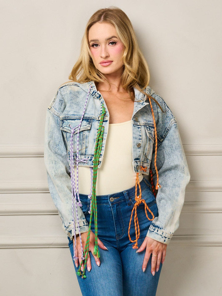 WOMEN'S LONG SLEEVE BUTTON CLOSURE HOODED DENIM CROP JACKET
