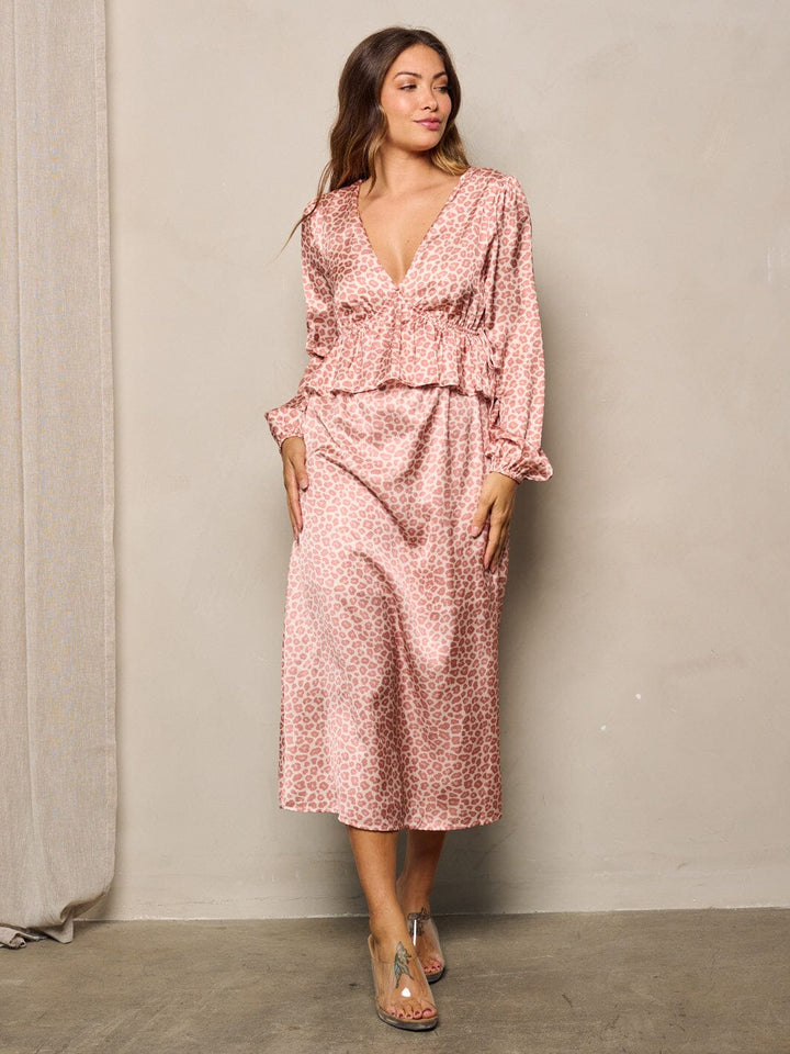 WOMEN'S LONG SLEEVE V-NECK ANIMAL PREINT MIDI DRESS
