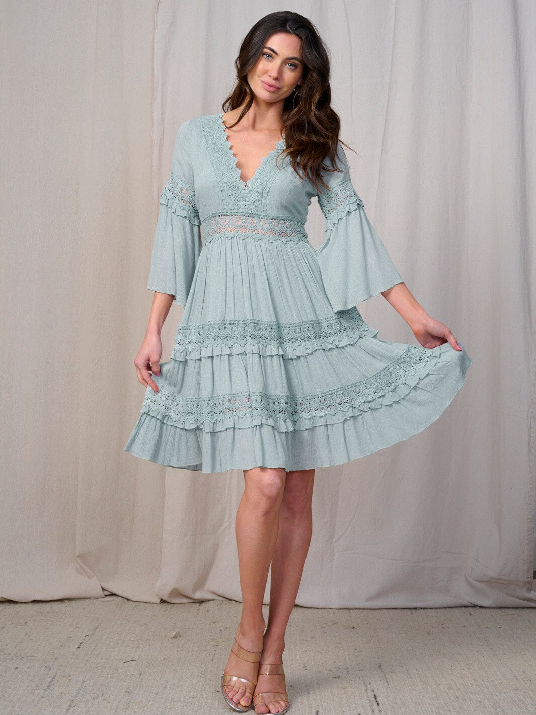 WOMEN'S 3/4 SLEEVE V-NECK CROCHET DETAILED MINI DRESS