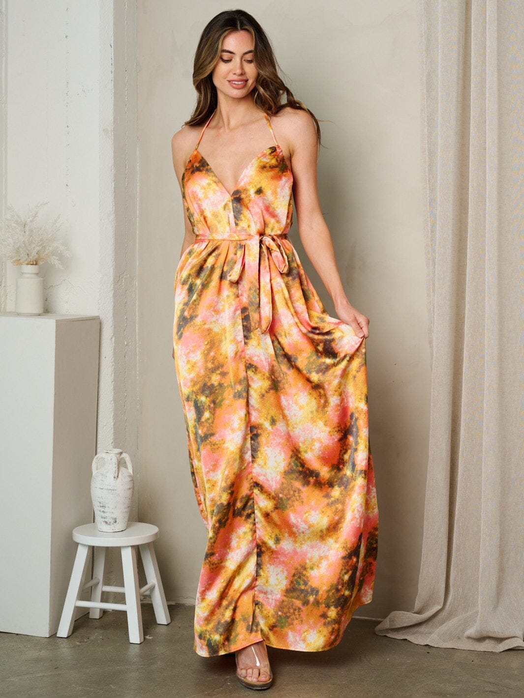 WOMEN'S SLEEVELESS V-NECK MULTI PRINT MAXI DRESS