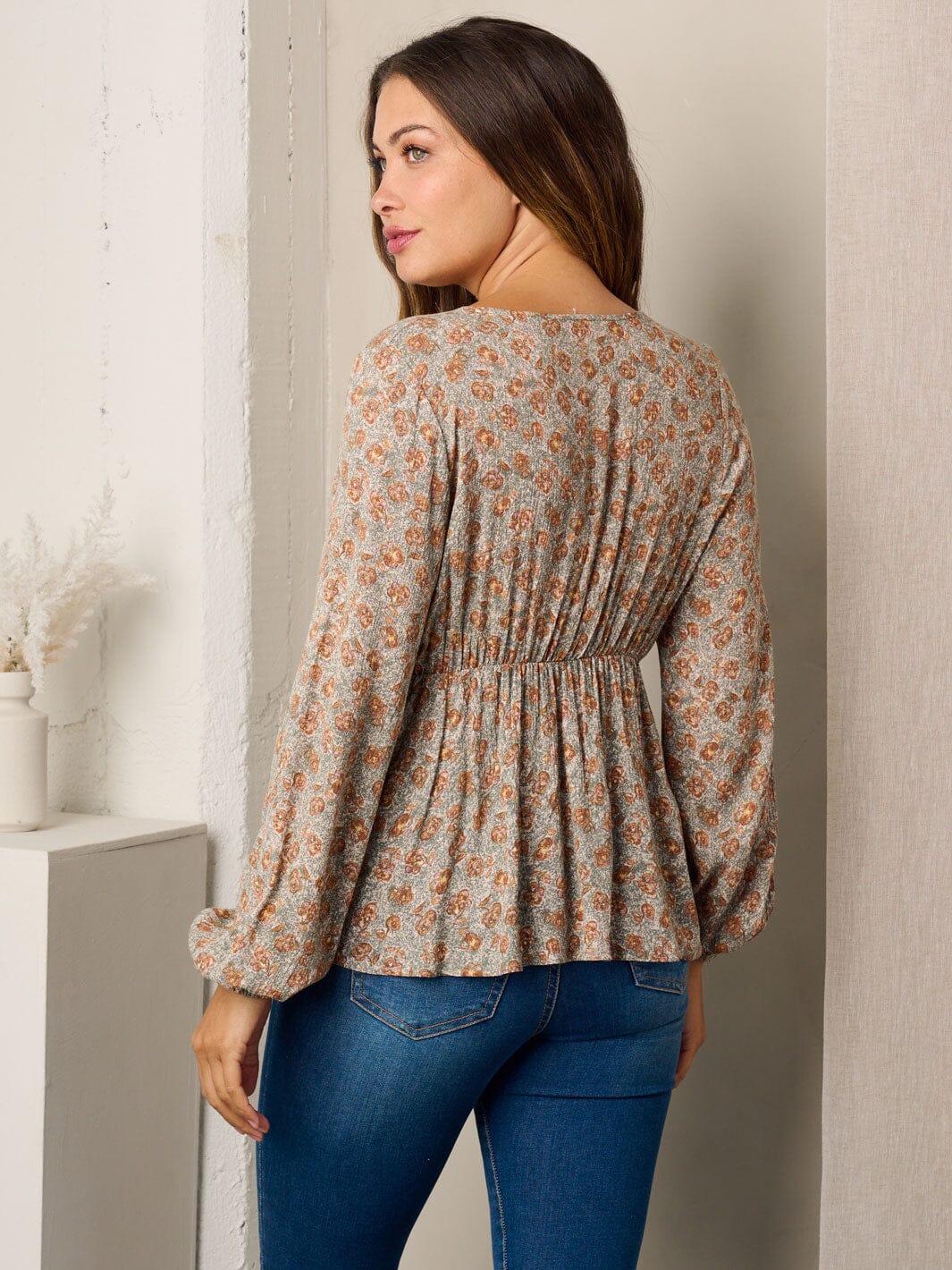 WOMEN'S LONG SLEEVE SURPLICE FLORAL BLOUSE TOP