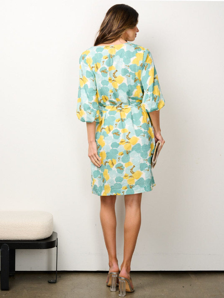 WOMEN'S SHORT SLEEVE V-NECK SELF TIE MULTI PRINT MINI DRESS