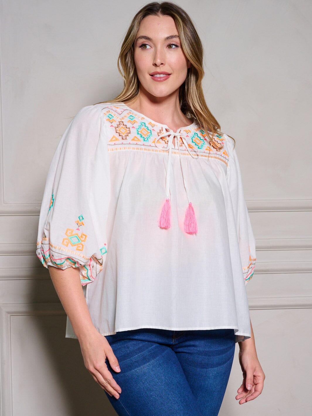 PLUS SIZE SHORT SLEEVE EMBROIDERY TUNIC TOP