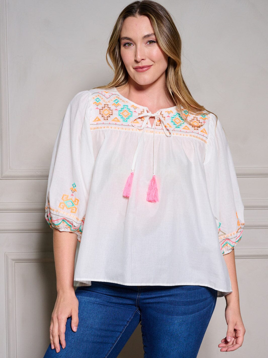 PLUS SIZE SHORT SLEEVE EMBROIDERY TUNIC TOP
