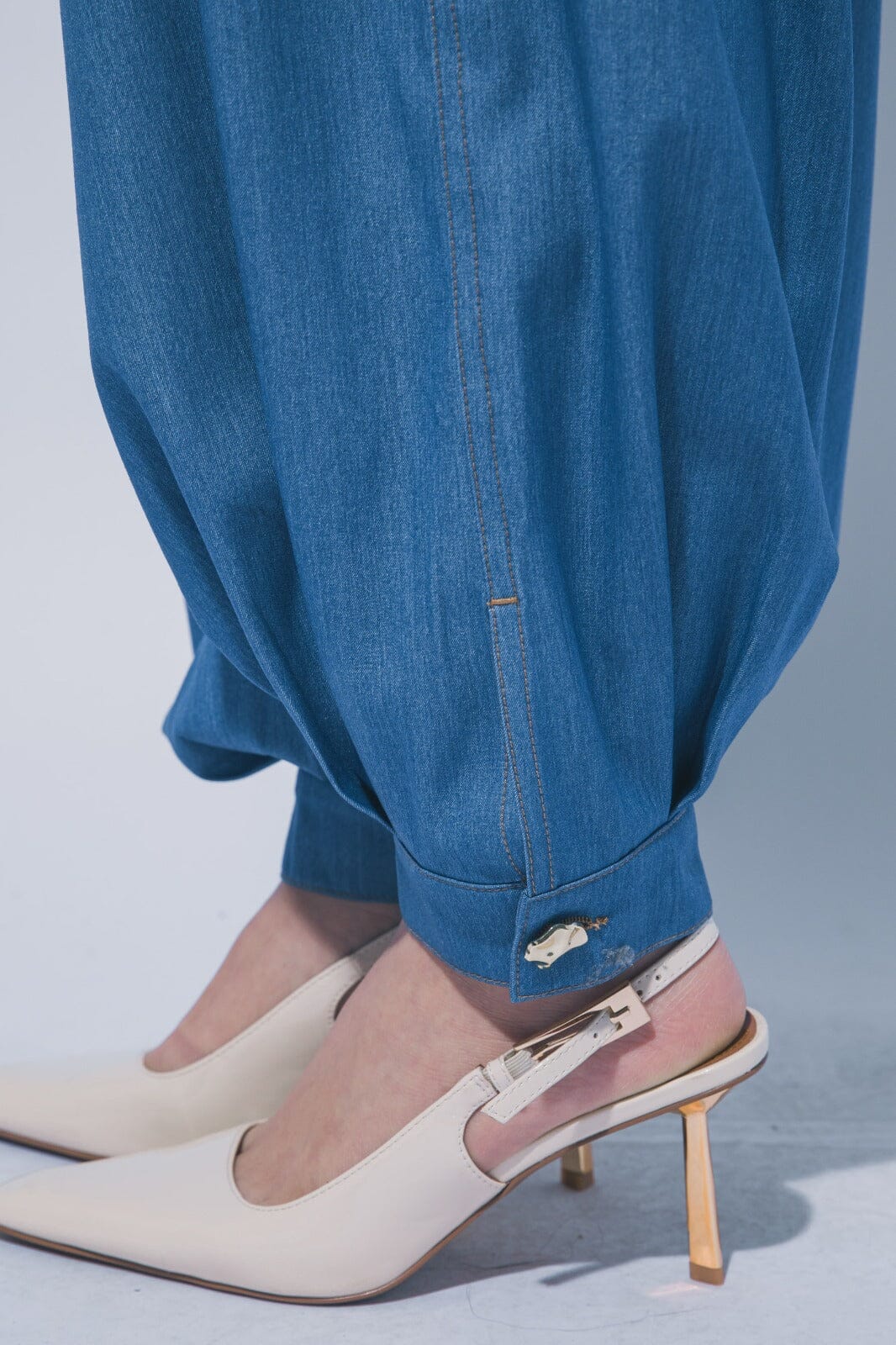 WOMEN'S ELASTIC WAIST BUTTON CLOSURE POCKETS JOGGER LEG PANTS