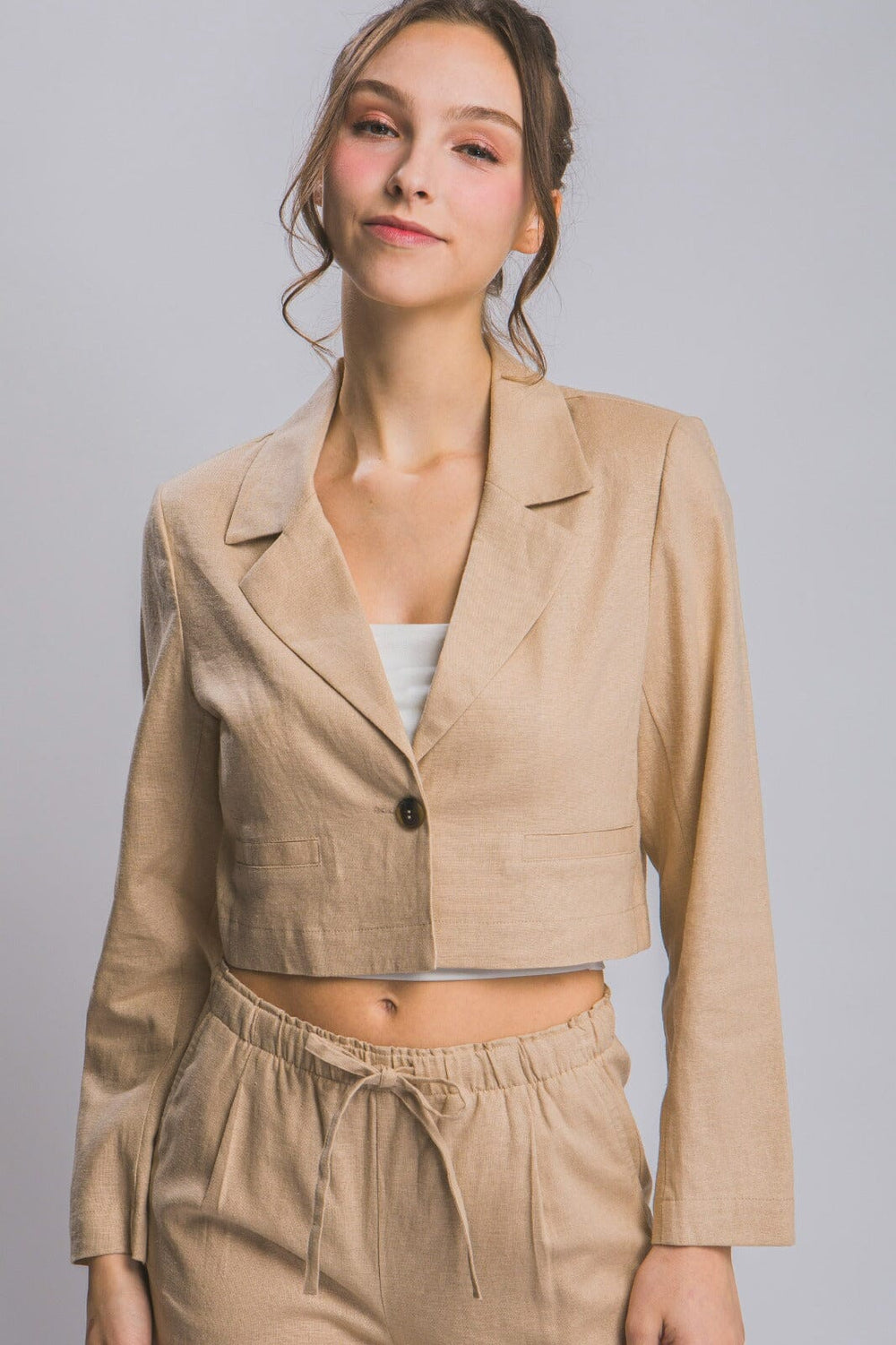 WOMEN'S LONG SLEEVE BUTTON CLOSURE BLAZER