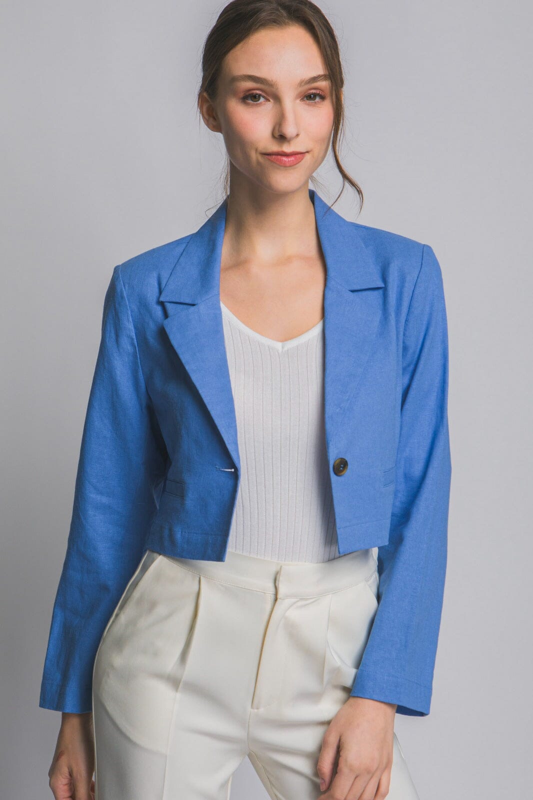 WOMEN'S LONG SLEEVE BUTTON CLOSURE BLAZER